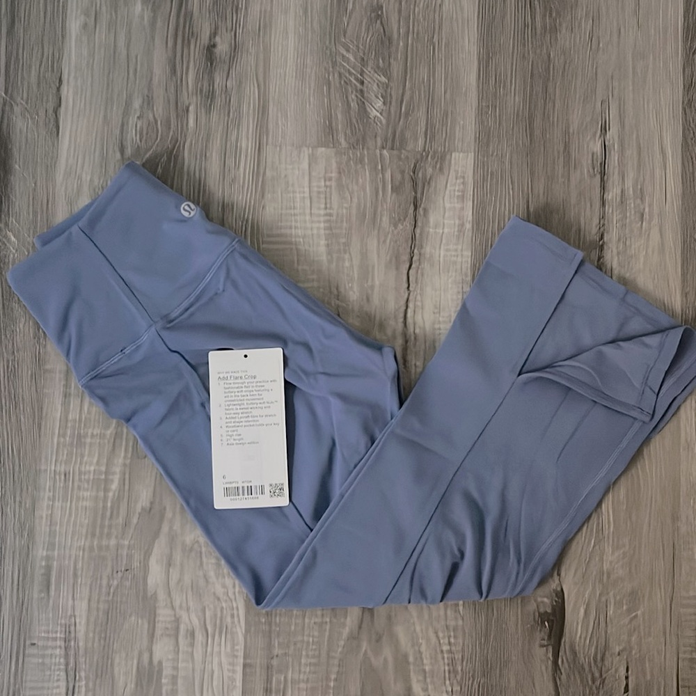 Lululemon Add Flare Crop in Waterdrop